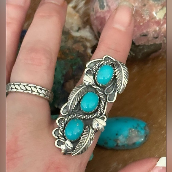 Kingman turquoise long statement southwestern sterling silver ring - Picture 9 of 10